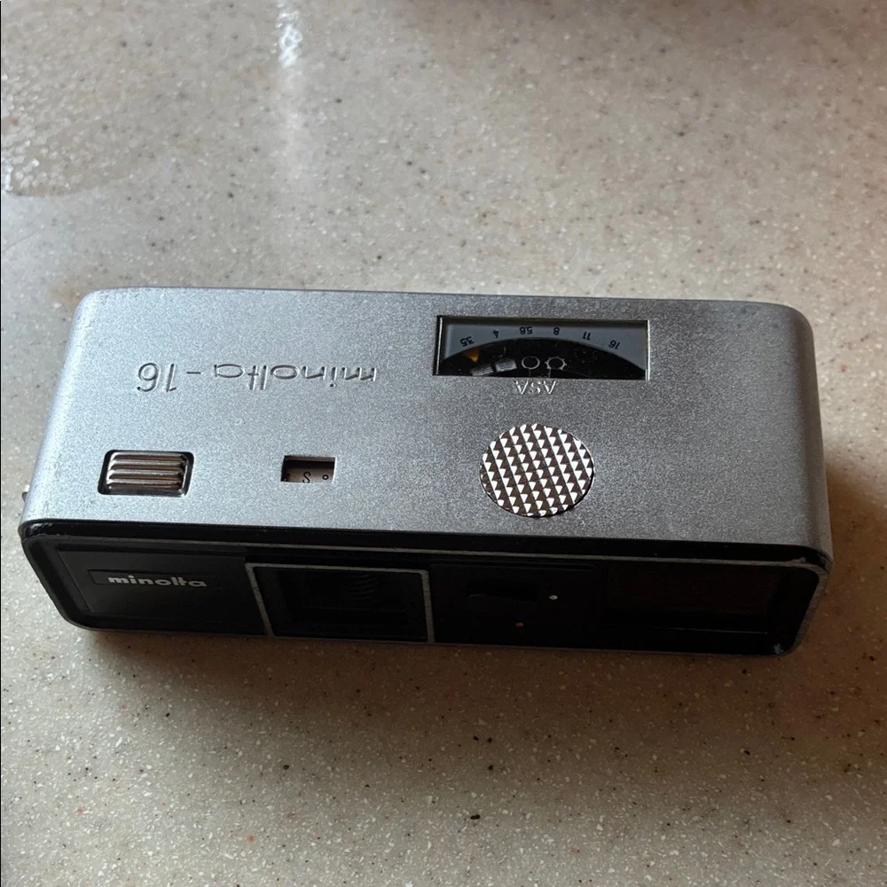 Vintage Minolta 16 Model P Spy Camera